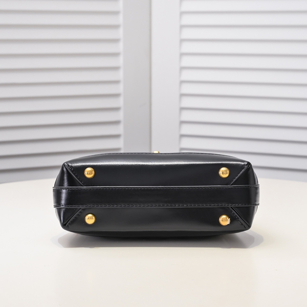 シャネルバッグ内部構造